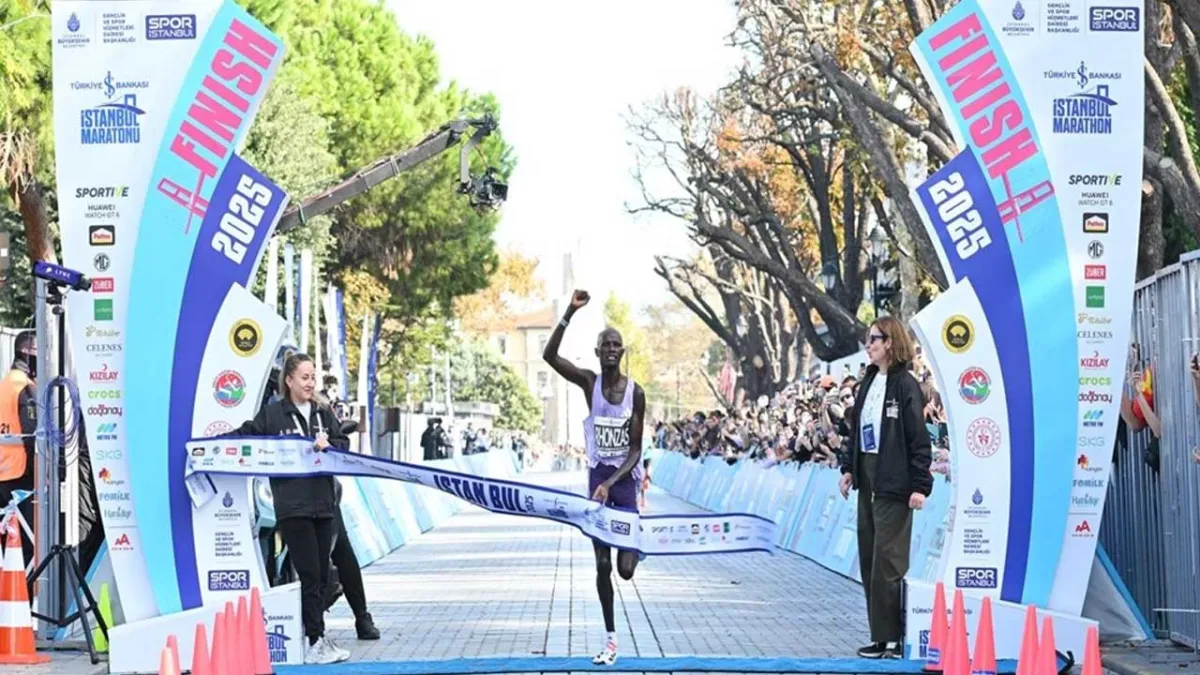 Türkiye İş Bankası 47'nci İstanbul Maratonu'nda kazananlar Kenya ve Etiyopyalı atletler oldu haberinin görseli