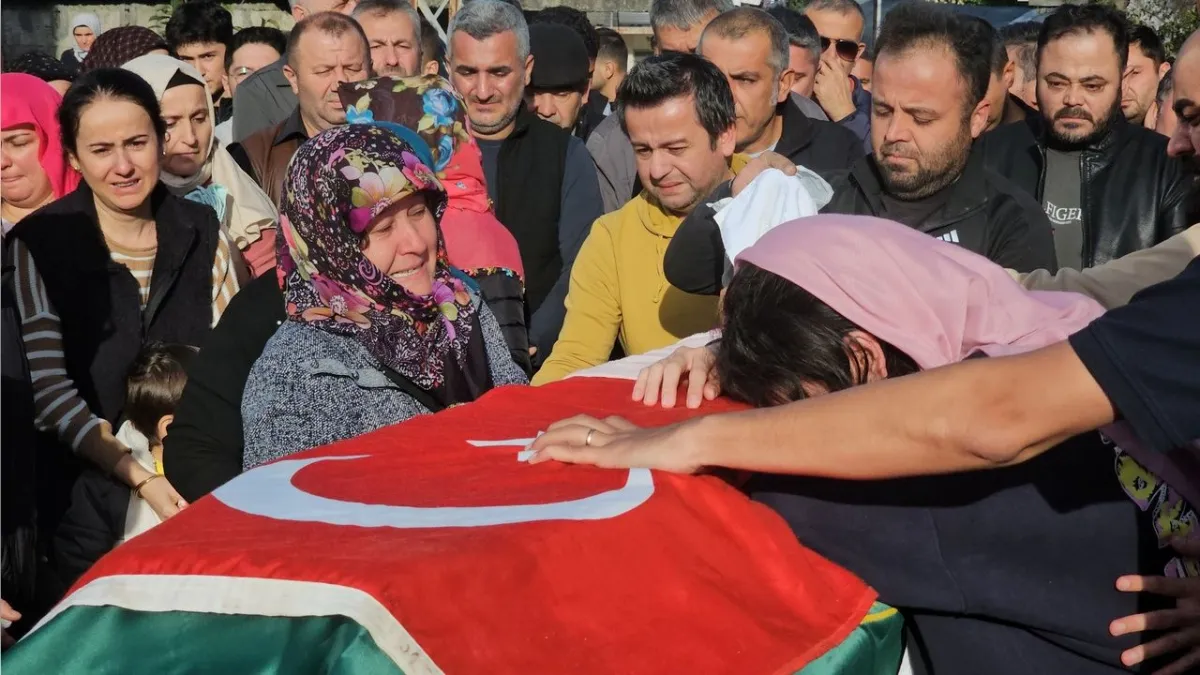 Zonguldak’ta kahvehanede dehşet: Fuhuş çetesi kurduklarını düşündüğü için öldürmüş haberinin görseli