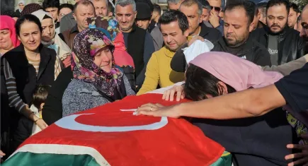 Zonguldak’ta kahvehanede dehşet: Fuhuş çetesi kurduklarını düşündüğü için öldürmüş