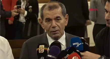 Dursun Aydın Özbek'e Frankofon kişiliği ödülü