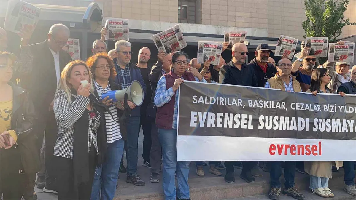 Evrensel Gazetesi’ne saldırı davası İzmir’de başladı haberinin görseli