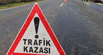 İzmir haber - Çeşme'de motosiklet kazası: 1 ölü, 2 yaralı