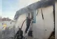 Kütahya'da yangın: Evler ve ahır alevlere teslim oldu