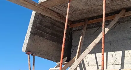  Patnos'ta inşaat faciası: Çöken saçak 1 işçinin canını aldı