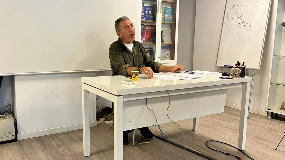 İzmir’deki kent sorunları masaya yatırıldı haberinin görseli