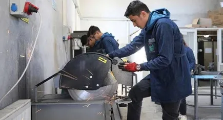 Milyonların beklediği düzenleme TBMM’de: Staj günleri emekliliğe dahil edilecek mi?