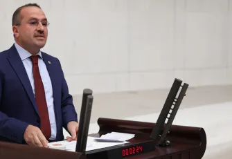 AK Partili Kırkpınar’dan Büyükşehir’e Sayıştay tepkisi: 7 yılda İzmir’in 10 milyar TL’si buhar oldu