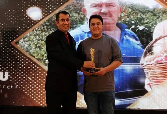 Altın Üzüm Ödül Töreni 2025: İzmir’de Emek ve Başarıya Coşkulu Kutlama