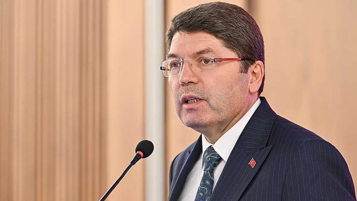 Bakan Tunç'tan Demirtaş açıklaması haberinin görseli