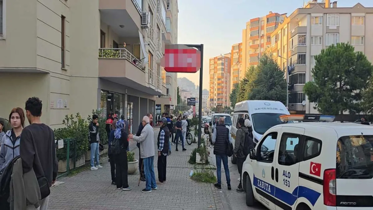 Eski eşine markette bıçakla saldırdı haberinin görseli