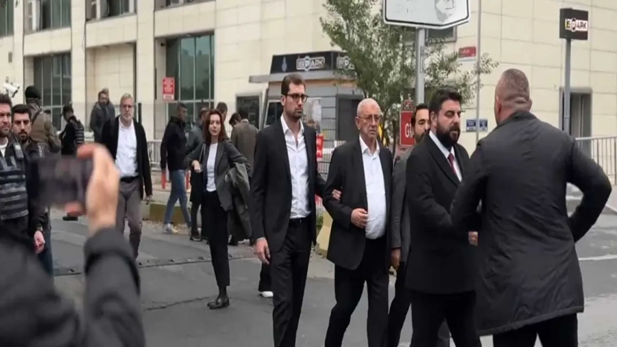 İmamoğlu'nun babası ve oğlu emniyette ifade verdi haberinin görseli