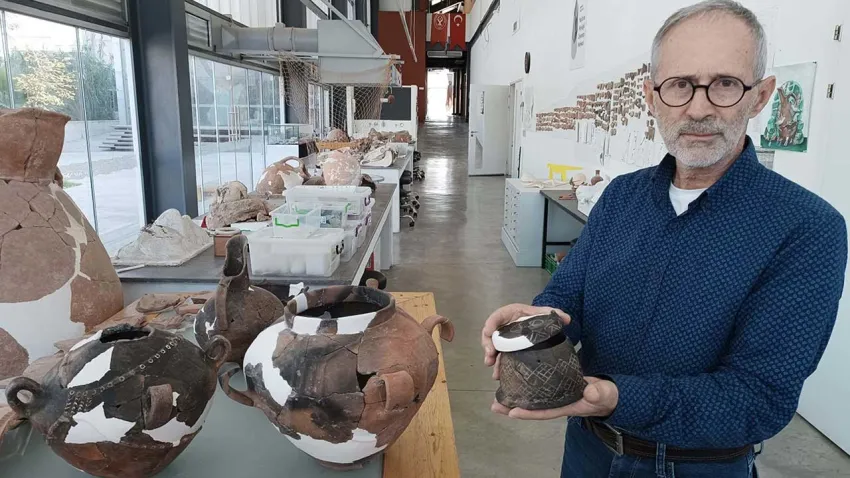 Doç. Dr. Zafer Derin