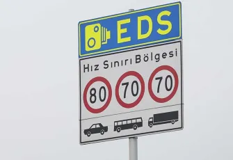 Hız sınırı tabelaları kaldırıldı