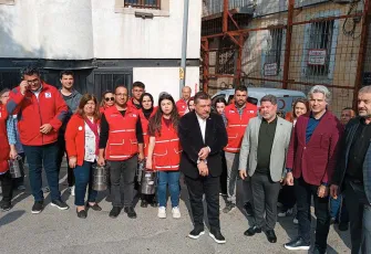 Kızılay çalışanının vurulduğu noktada yemek dağıtımı yapıldı