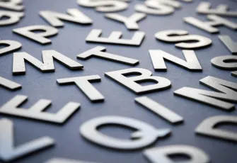 Yılın Kelimesi ‘vibe coding’: Yapay zekâ kodlama dilini kökten değiştiriyor