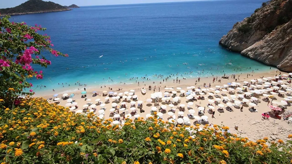 Antalya'dan tarihi başarı: Ekim ayında tüm zamanların turist rekoru kırıldı! haberinin görseli