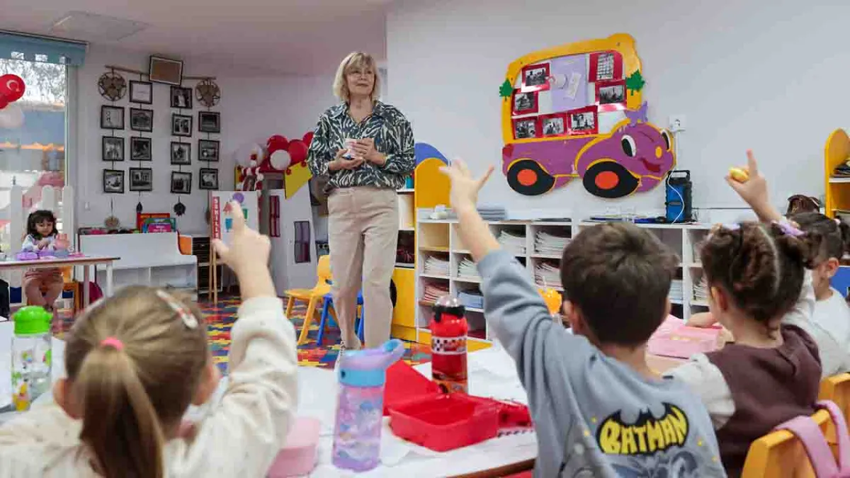 Buca’da çocuklara ağız ve diş sağlığı eğitimi haberinin görseli