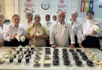 Çiğli’de istihdam garantili Pastacılık Kursu ilk dönemini tamamladı