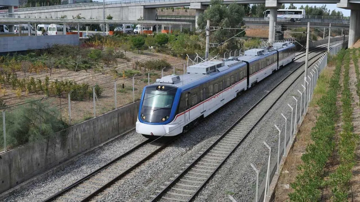 İZBAN zammına tepki gösteren vatandaşlar imza kampanyası başlattı haberinin görseli