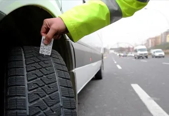 İzmir’de kış lastiği düzenlemesi: Emniyet Müdürlüğü detayları açıkladı…