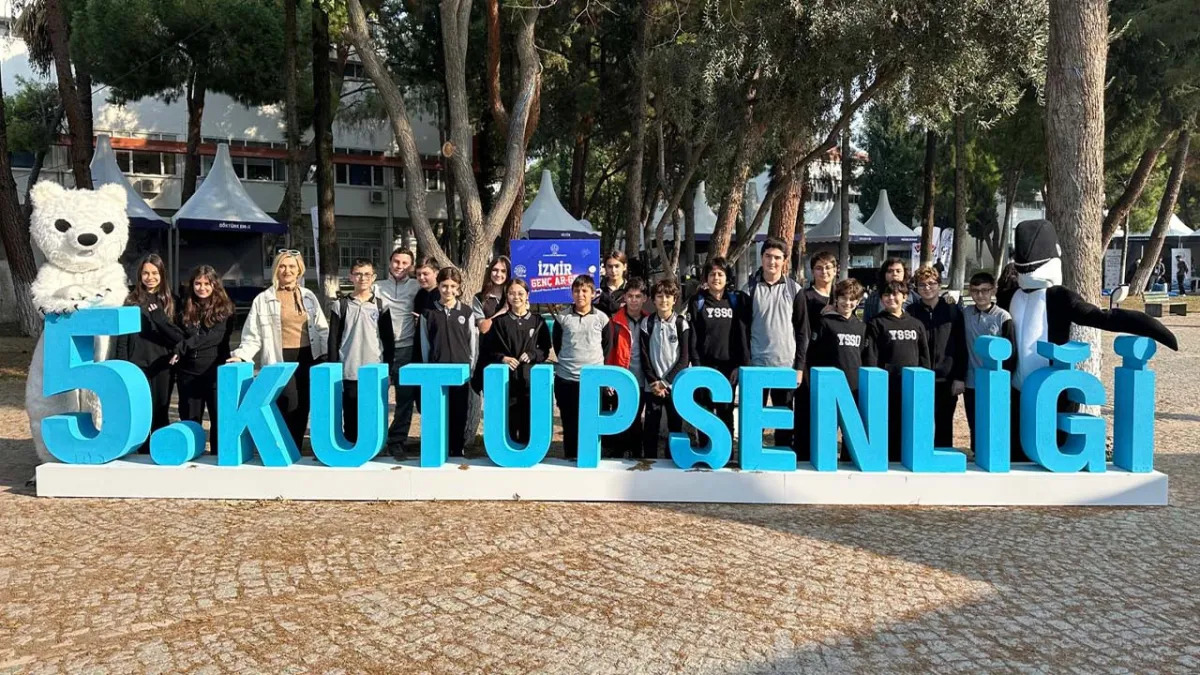 İzmirli öğrenciler TÜBİTAK 5. Kutup Şenliği’nde bilimle buluştu haberinin görseli