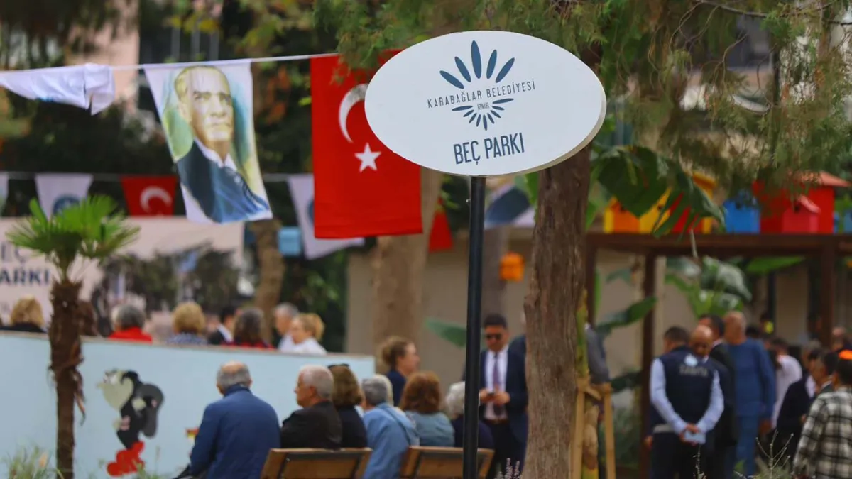 Karabağlar ‘da yenilenen Beç Parkı hizmete açıldı haberinin görseli