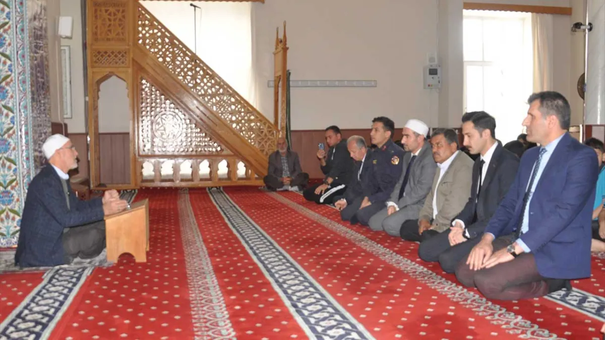 Şehit Üsteğmen Mehmet Sakallı, Beydağ’da dualarla anıldı haberinin görseli