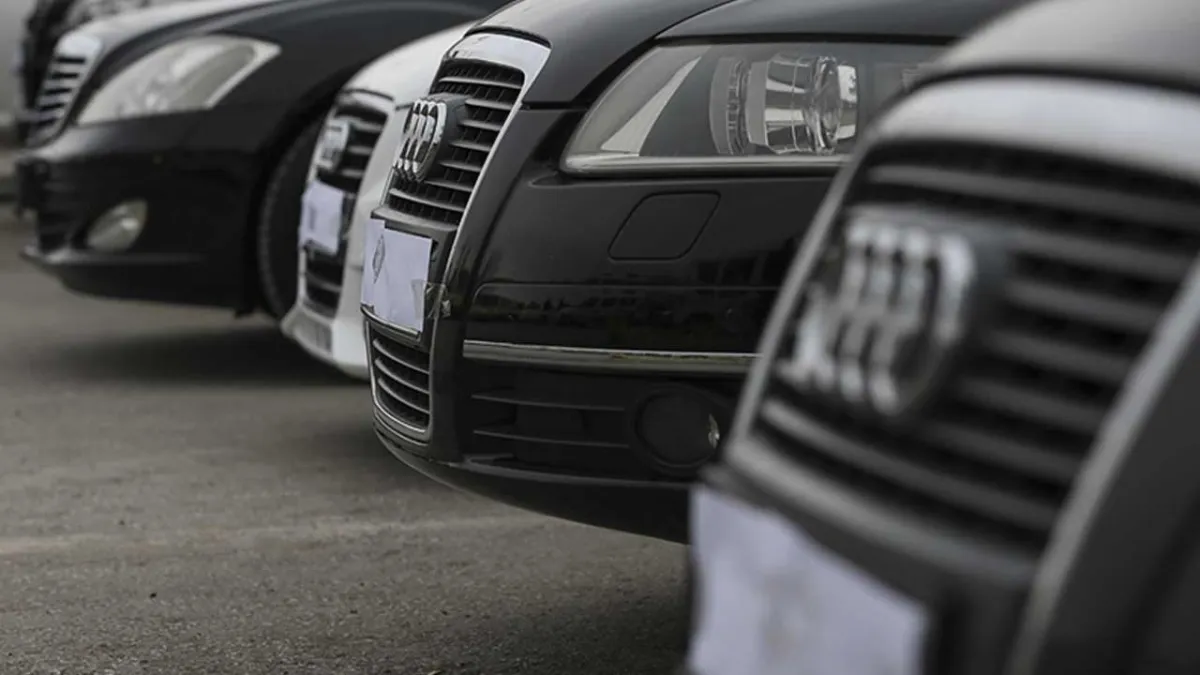 Ticaret Bakanlığı kaçak araçlara karşı mücadele: Yüzlerce araç hakkında adli işlem haberinin görseli