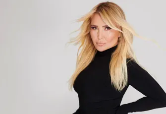 Yıllara meydan okuyor: 62 yaşındaki Yonca Evcimik genç kalmanın sırrını paylaştı