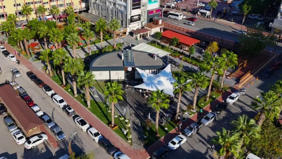 Aliağa’nın yeni sosyal buluşma noktası: ALBEST meydan kafe bir ayda 37 bin ziyaretçiyi ağırladı haberinin görseli