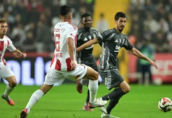 Beşiktaş 3 puanı 3 golle aldı