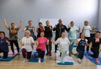 Buca’da ücretsiz pilates fırtınası: Her yaşta sağlık ve mutluluk için kapılar açıldı