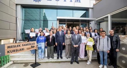 İzmir’de sanayi sitesinde bir ilk: Meslek Fabrikası kapılarını ESTİM’de açtı!