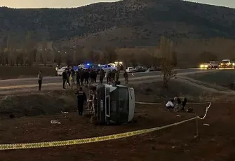 Kahramanmaraş’ta kaza: İşçi servisi devrildi! 2 ölü, 7 yaralı