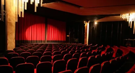 Matei Vişniec’in absürt dünyası ‘Batı Ekspresi’ İzmir’de!