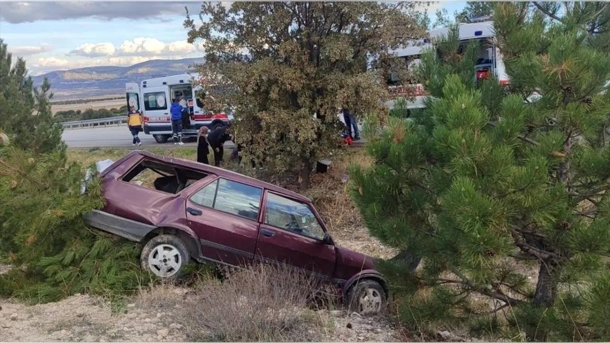 Afyonkarahisar'da kaza: 4 yaralı haberinin görseli