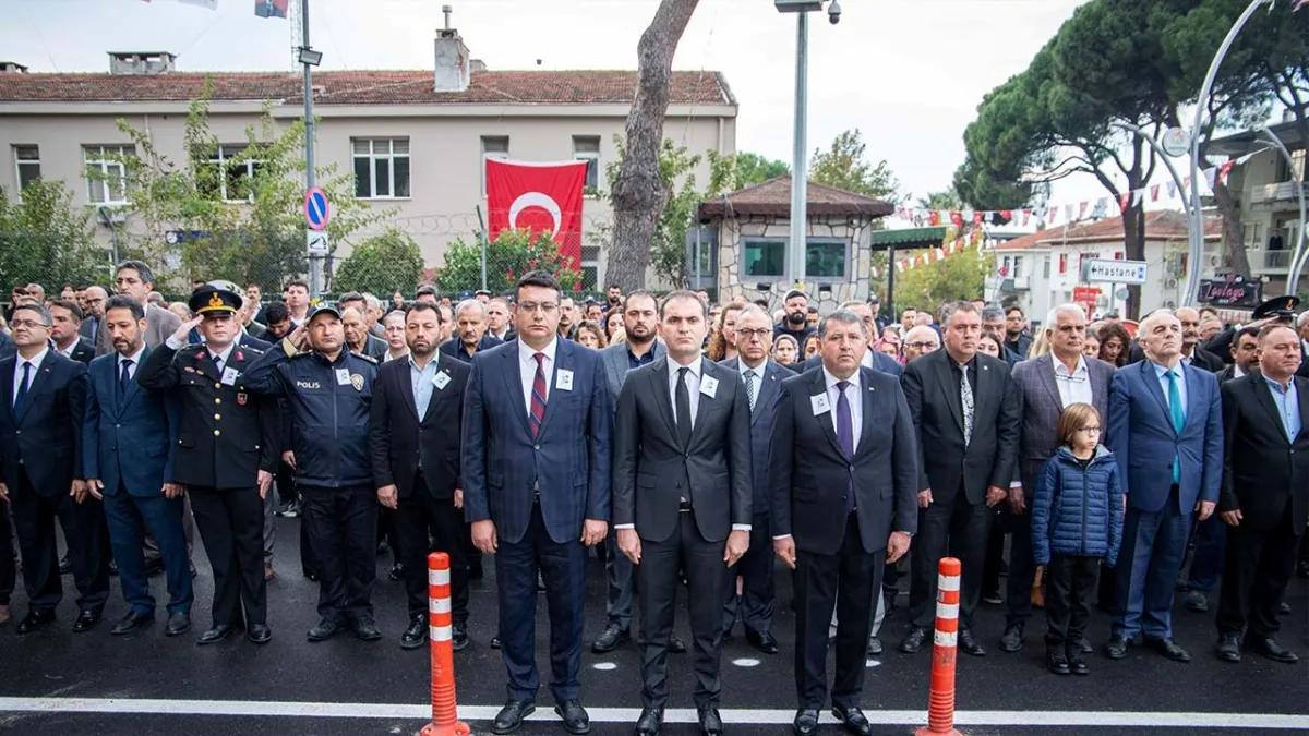 Bayındır’da 10 Kasım Atatürk’ü Anma Töreni duygulu anlarla gerçekleşti haberinin görseli