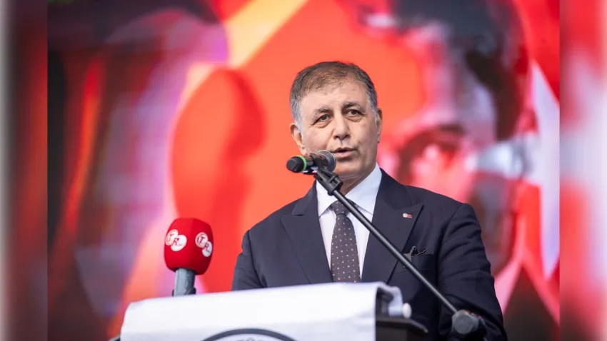 Cemil Tugay: İzmir çağdaşlık meşalesini hep taşıyacak