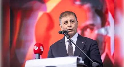 Cemil Tugay: İzmir çağdaşlık meşalesini hep taşıyacak