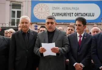 CHP Kemalpaşa’dan MEB’e 10 Kasım tepkisi: Atatürk’ü kalbimizden silemezsiniz