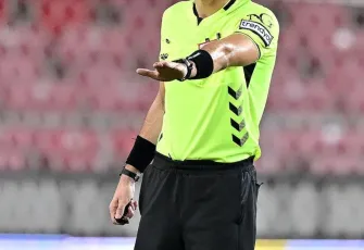 Futbolda bahis soruşturması: 17’si hakem 19 şüpheli adliyeye sevk edildi