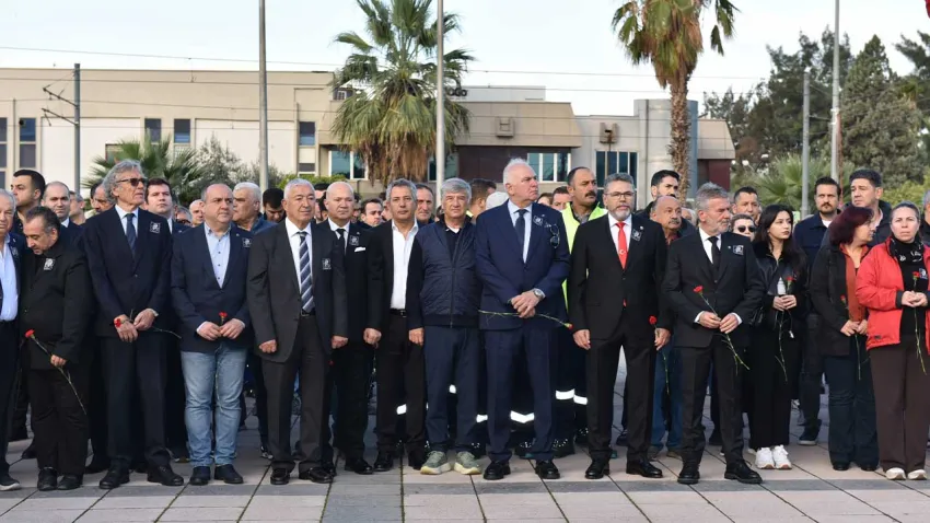 İAOSB'de 87. yıl anması: Atatürk'ü fikirleriyle yaşatacağız haberinin görseli