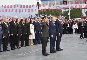 İzmir, Ata'sı için buluştu
