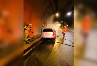 İzmir haber: Konak Tünelleri’nde araç yangını!