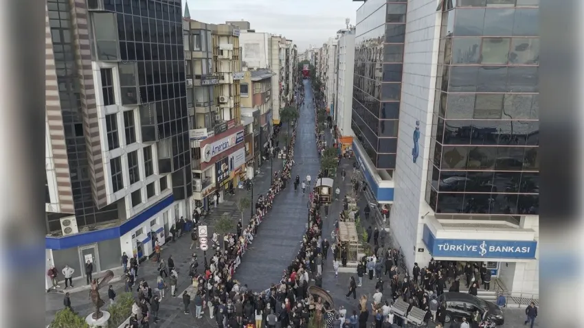 Karşıyaka’da 10 Kasım’da Ata’ya Saygı Zinciri