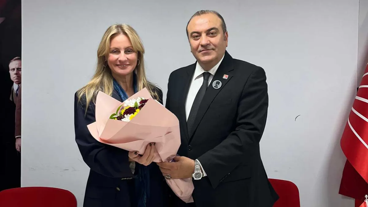 Ösen’den Balçova’da esnaf ziyareti: Esnaf satamıyor, vatandaş alamıyor haberinin görseli