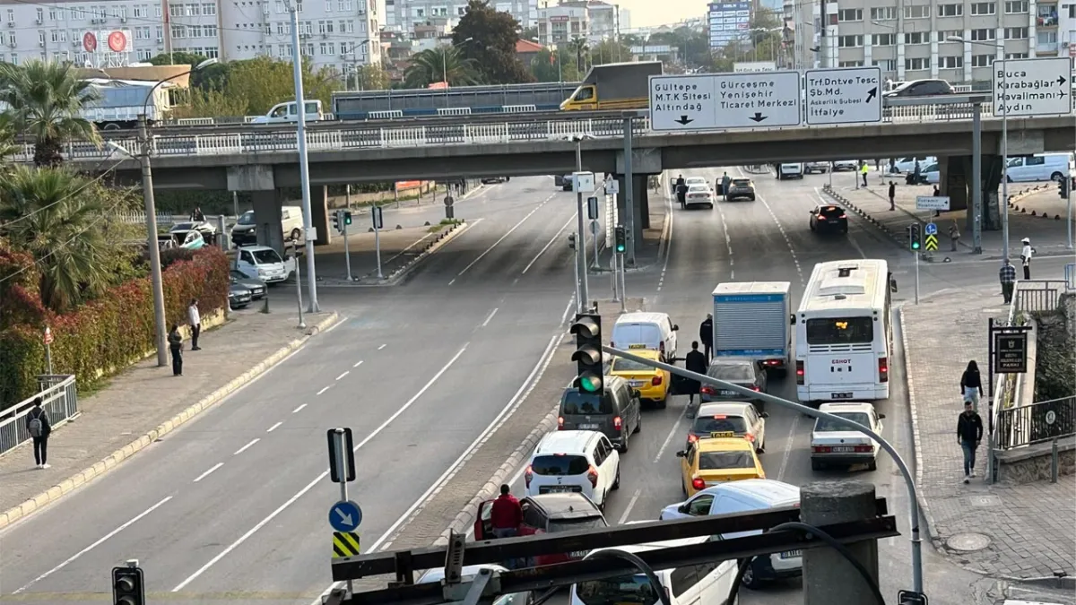 Saat 09.05’te hayat durdu: Atatürk vefatının 87’nci yılında saygıyla anıldı haberinin görseli