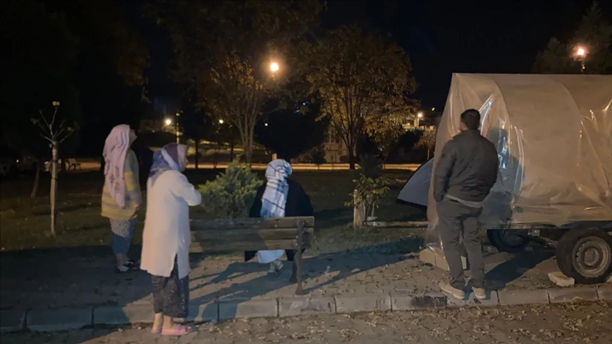 Sarsıntılar kesilmiyor! Balıkesir Sındırgı’da art arda iki deprem haberinin görseli