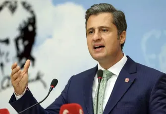 Yücel’den Aydın Ünal’a sert tepki: Atatürk’ü bunun gibiler saymasa, anmasa ne olur?