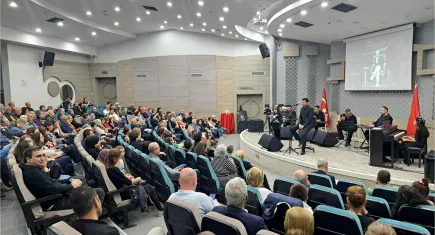 10 Kasım’da Bornova’da Hem Hüzün Hem Gurur Yaşandı